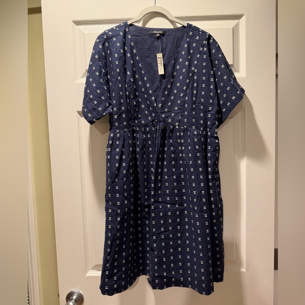 Madewell V-neck dolman-sleeve mini dress in textured dot